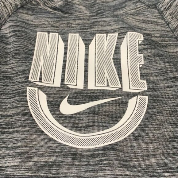 KIDS NIKE HOODIE - Picture 2 of 6